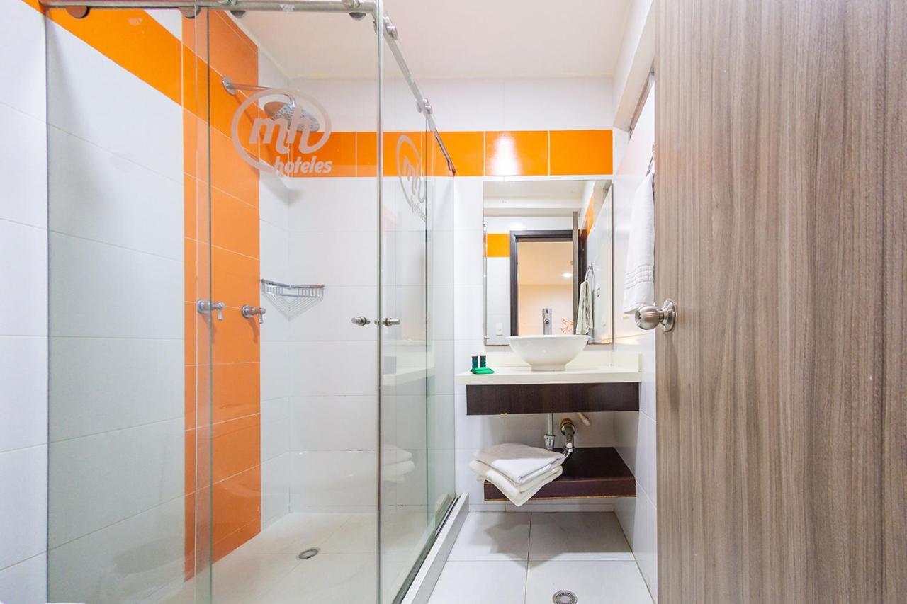 Ayenda 1136 Mh Hotel Pereira Buitenkant foto