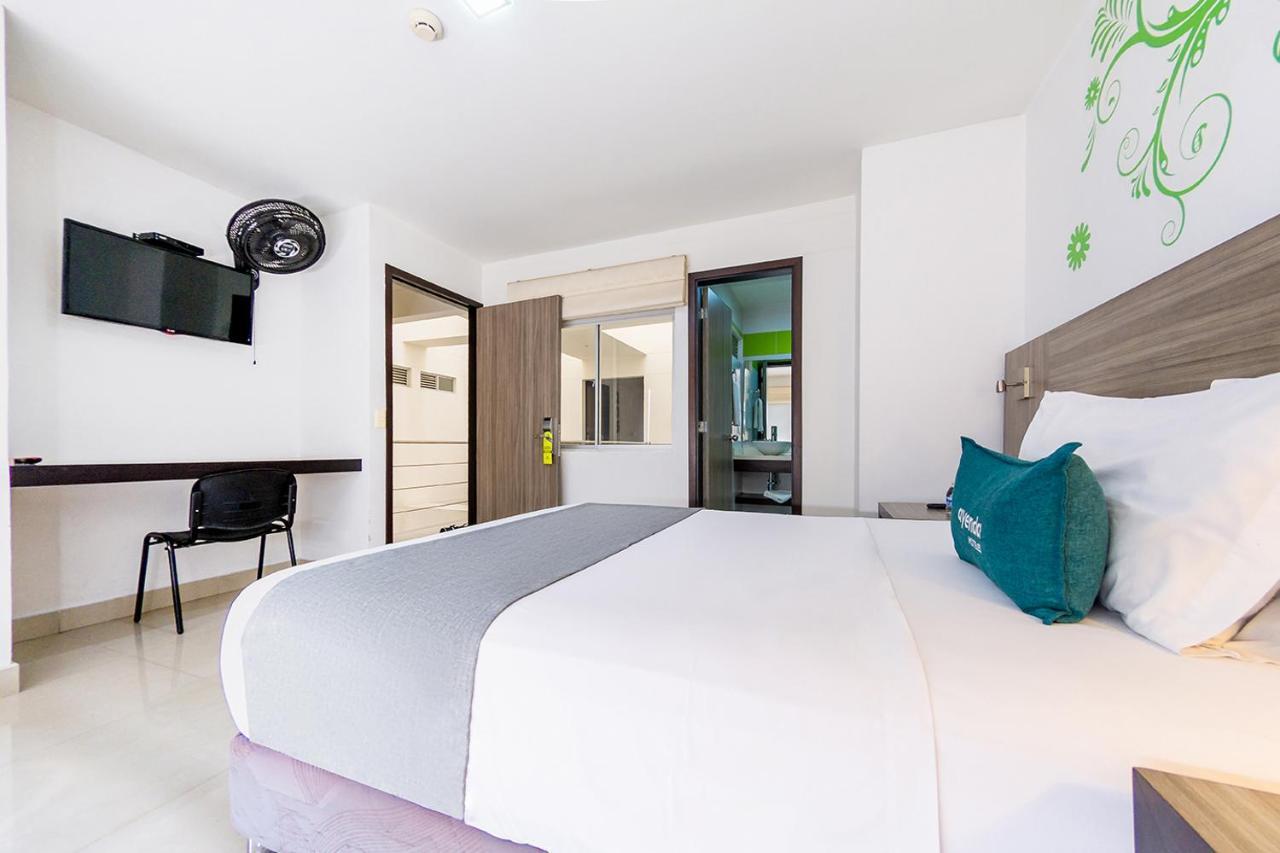 Ayenda 1136 Mh Hotel Pereira Buitenkant foto