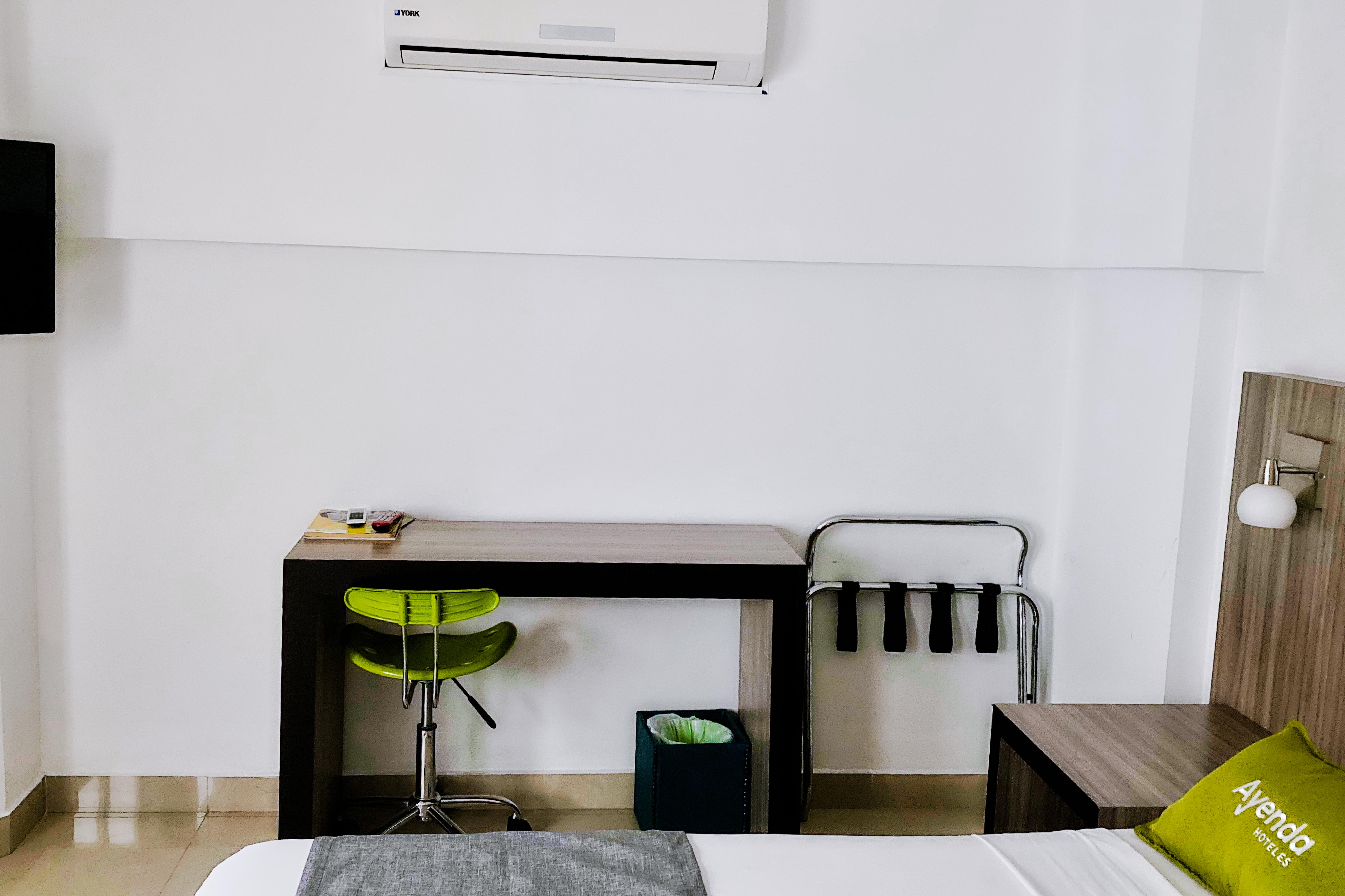 Ayenda 1136 Mh Hotel Pereira Buitenkant foto