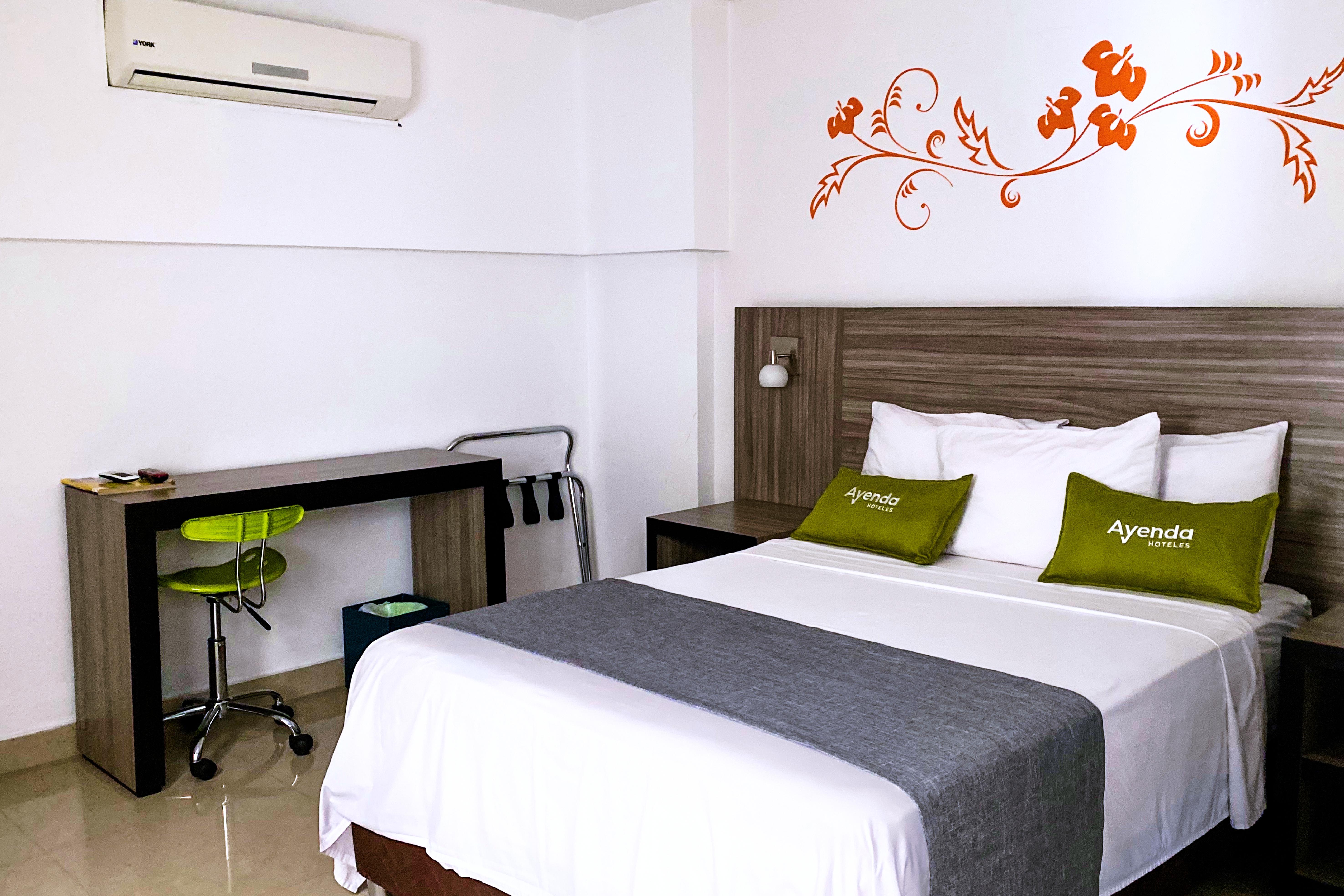 Ayenda 1136 Mh Hotel Pereira Buitenkant foto