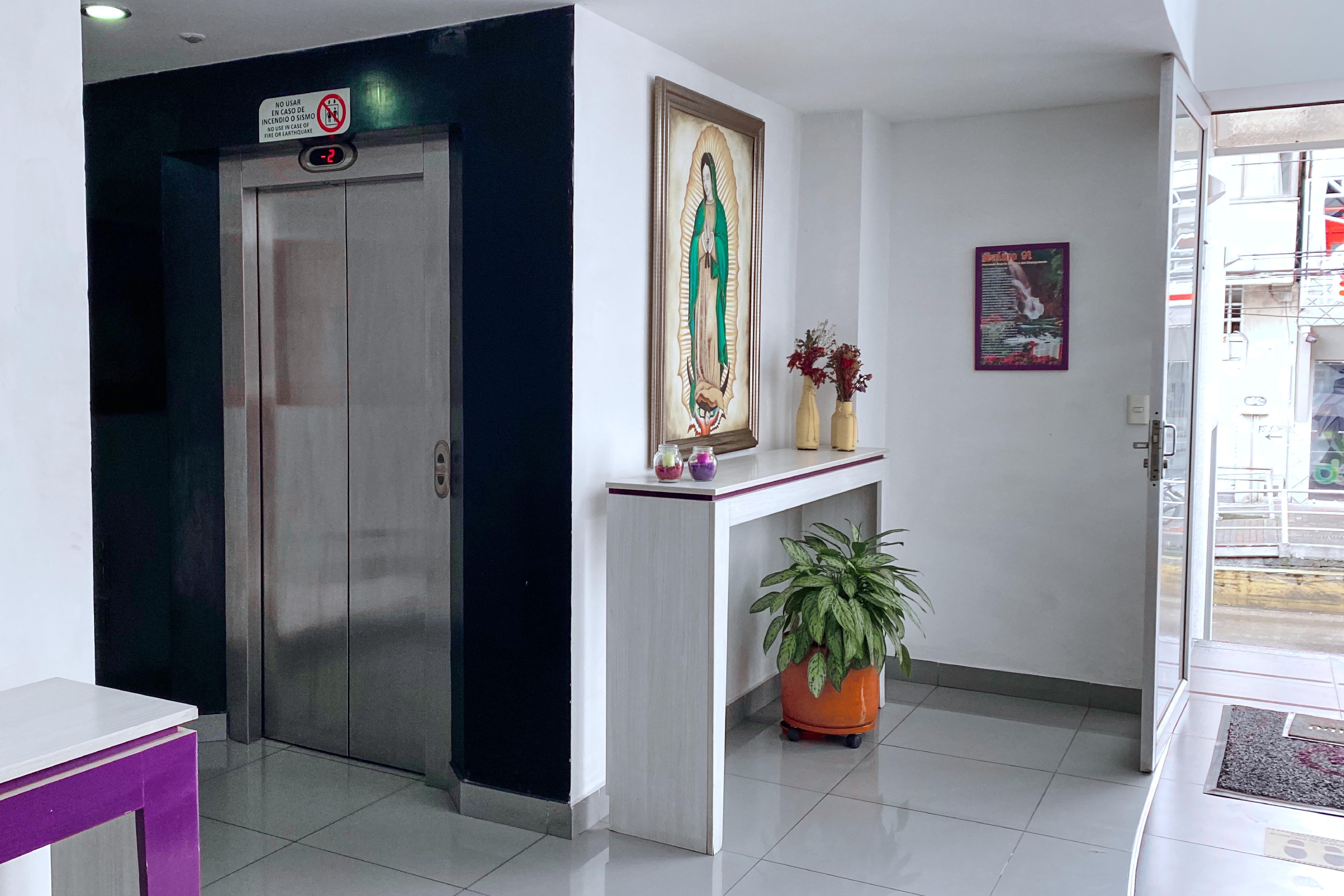 Ayenda 1136 Mh Hotel Pereira Buitenkant foto